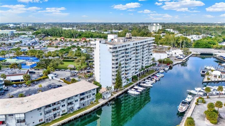 Property Photo: 13155 Ixora Ct 311 FL 33181