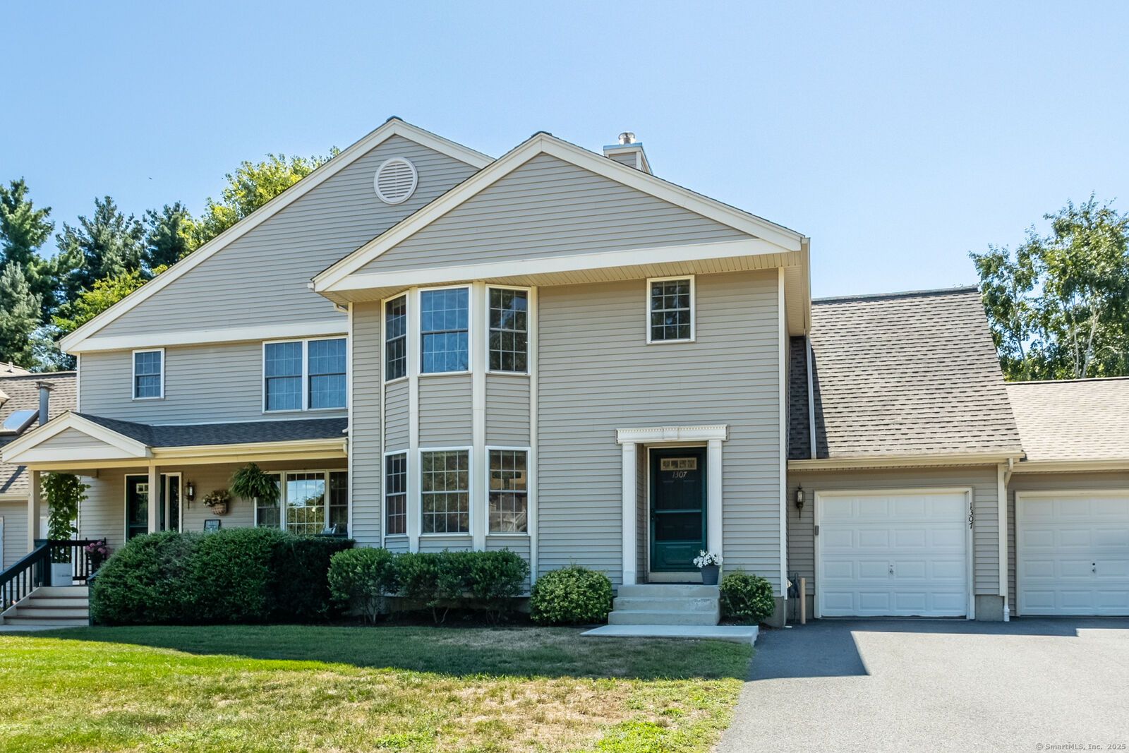 Property Photo:  1307 Meadowview Drive 1307  CT 06088 