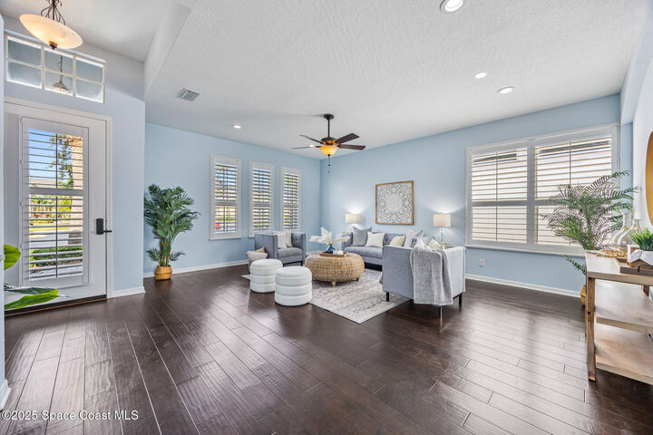 Property Photo:  321 Oceanside Boulevard  FL 32903 