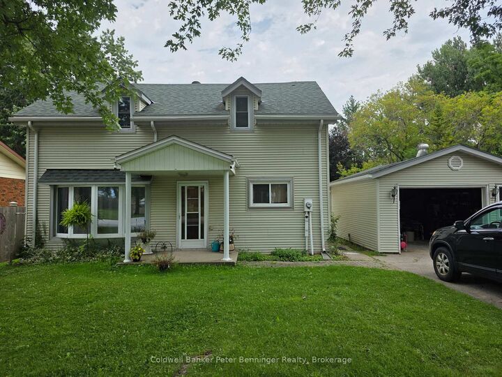 Property Photo:  233 Queen Street S  ON N0G 2N0 