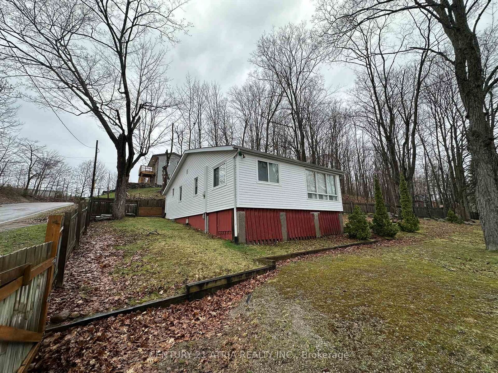 Property Photo:  452 Champlain Road  ON L9M 1S5 