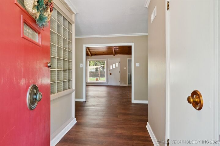 Property Photo: 1421 Boston Street OK 74401