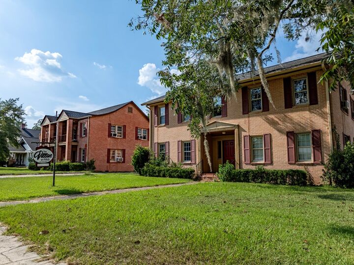Property Photo: 521 5th Avenue 4 GA 31768