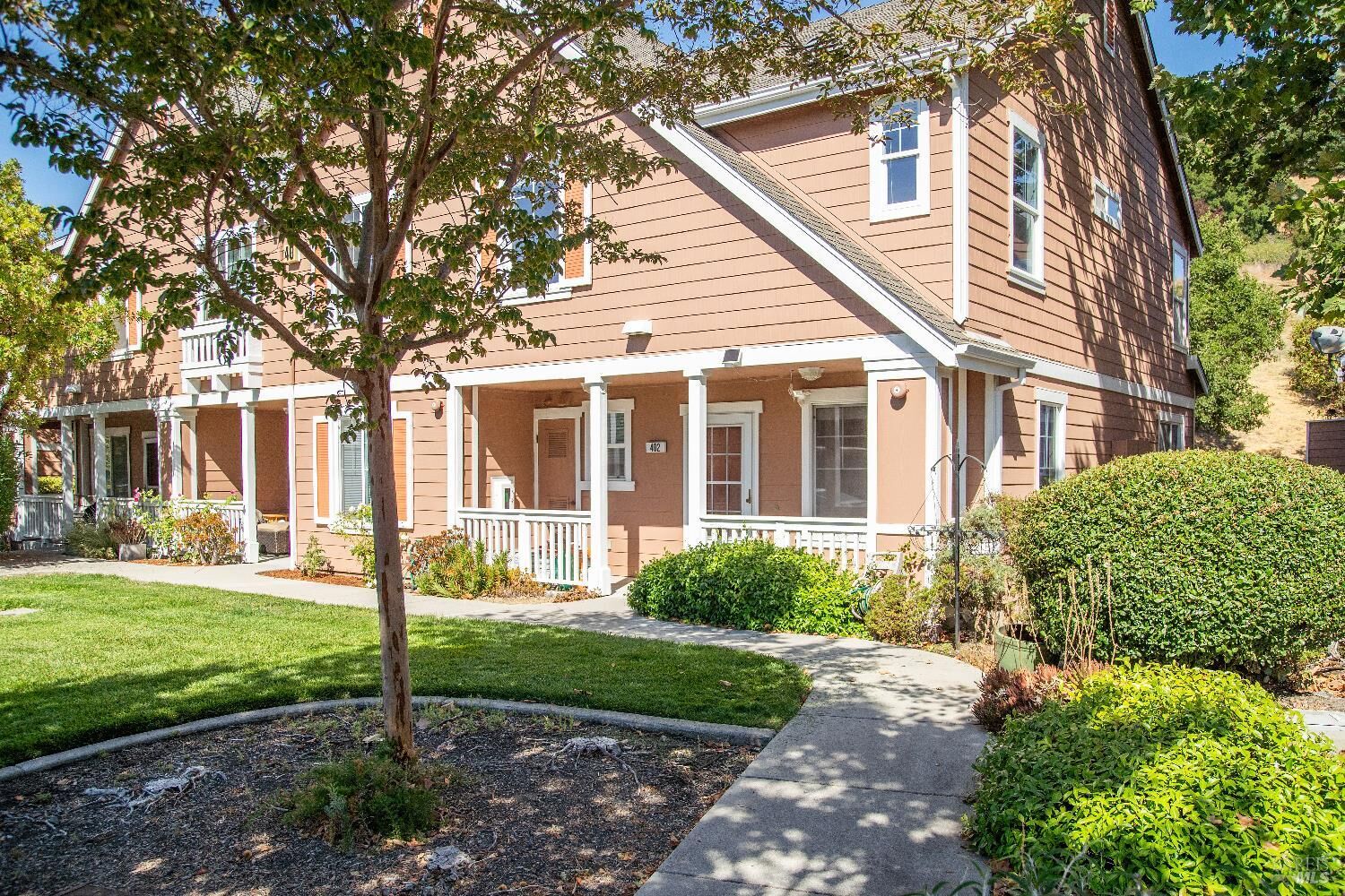 Property Photo: 402 Bolling Circle CA 94949