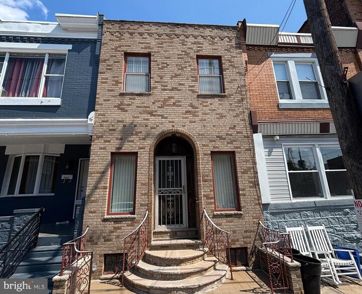2447 S 5th Street  Philadelphia PA 19148 photo