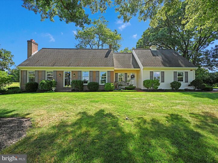 475 Sand Hill Road  Pequea PA 17565 photo