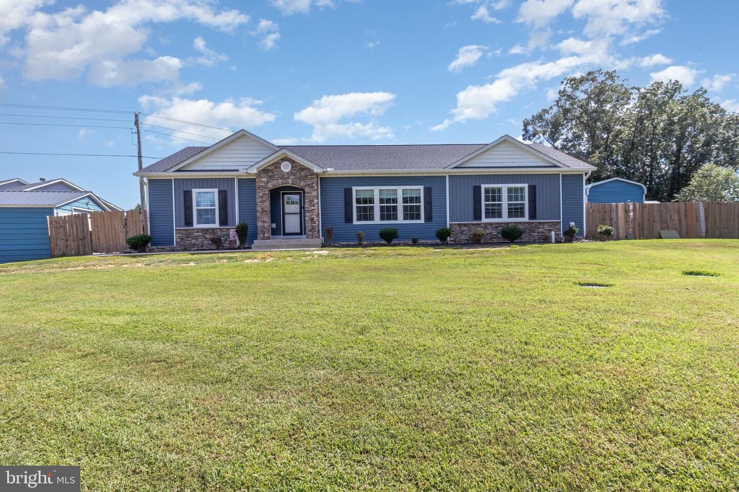 Property Photo: 100 Hickory Hill Overlook Court VA 22405