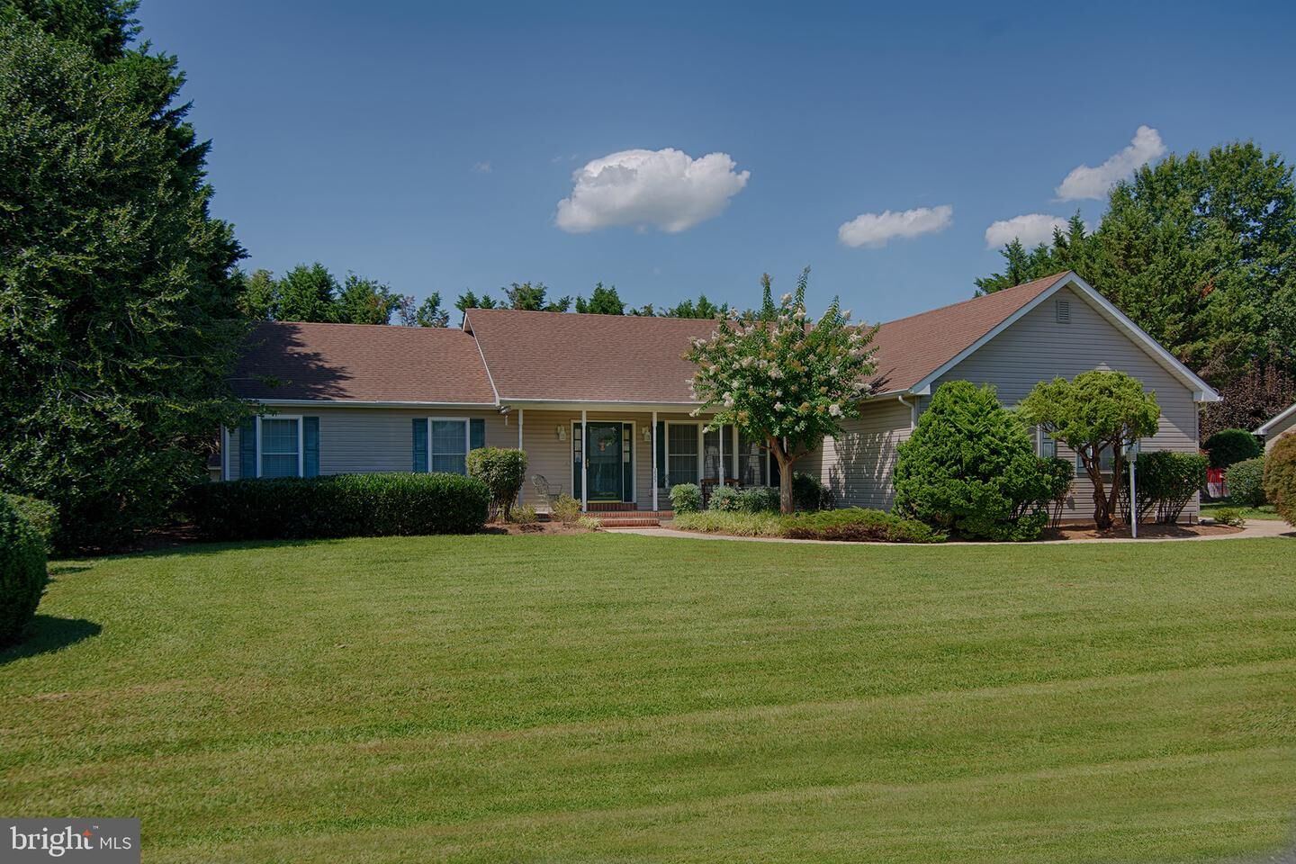 Property Photo: 225 Duke Of Kent Street MD 21620