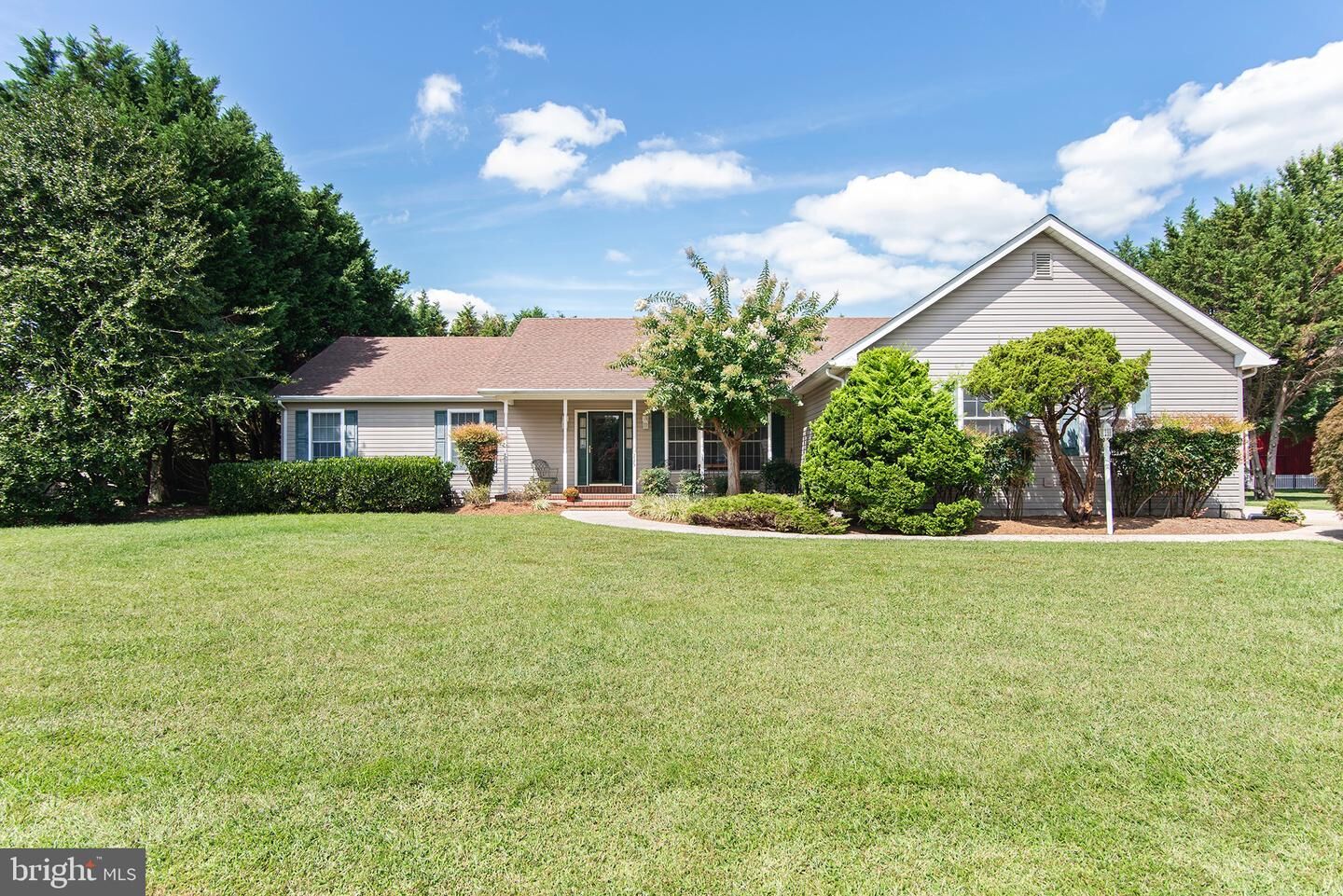 Property Photo: 225 Duke Of Kent Street MD 21620
