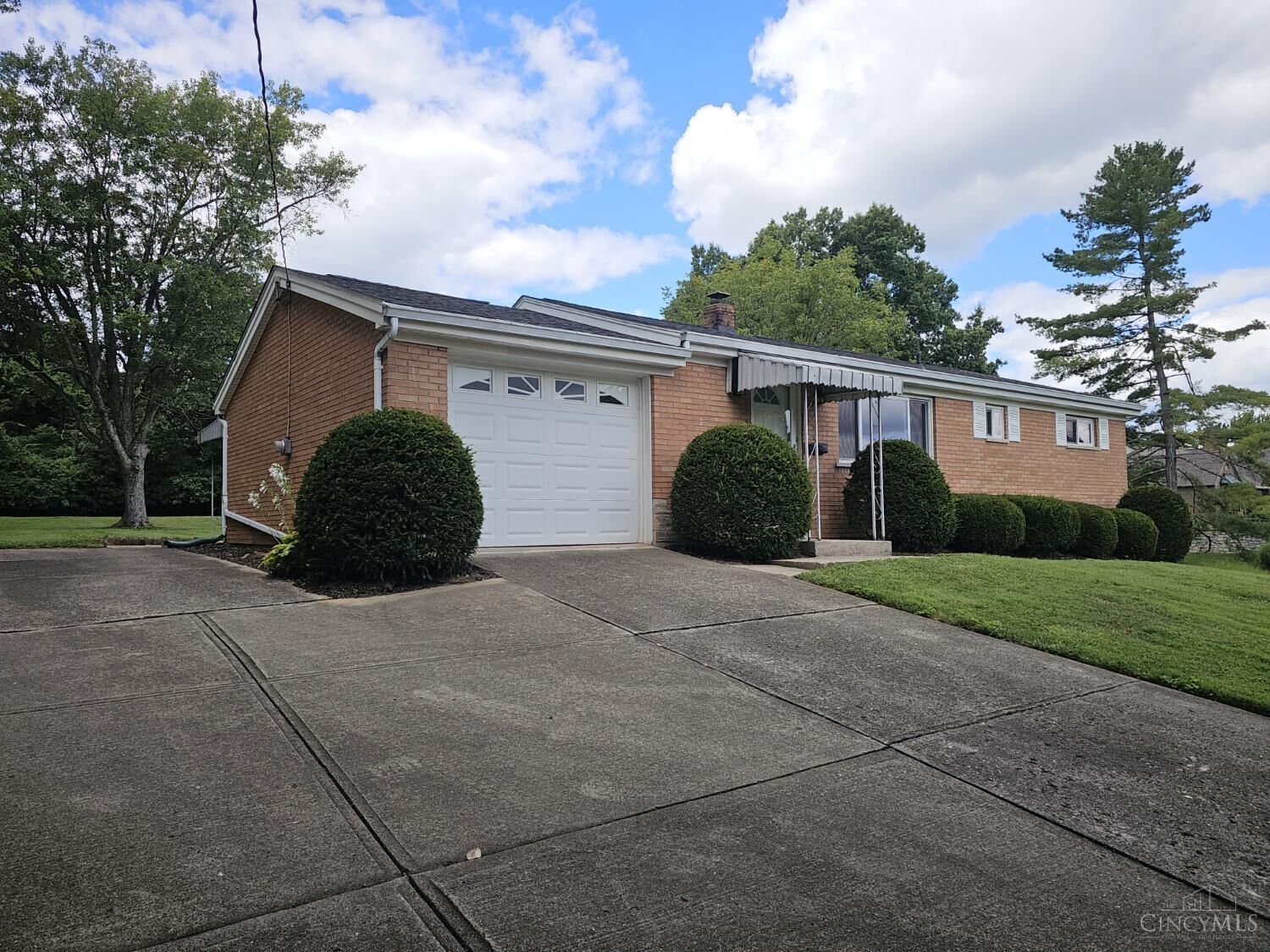 Property Photo: 7353 Morgan Road OH 45002