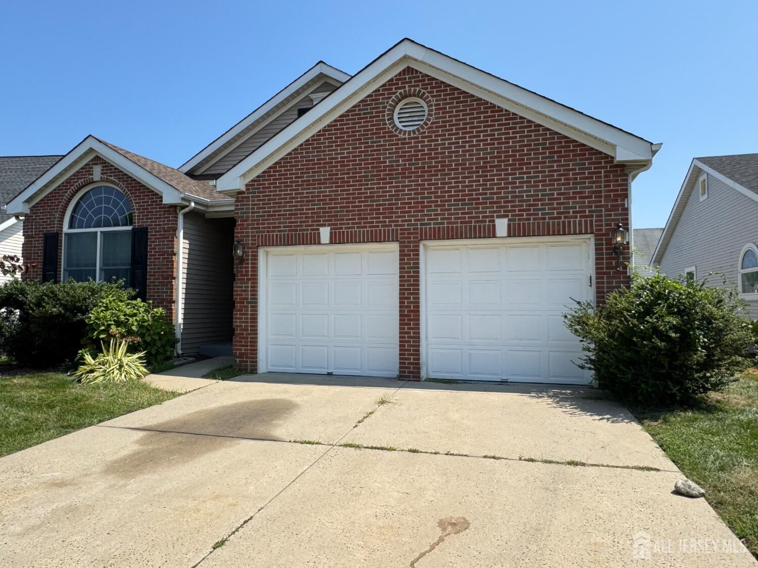 Property Photo:  23 Westminster Drive  NJ 08831 