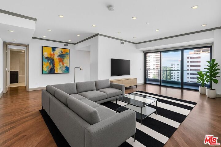 Property Photo: 10490 Wilshire Blvd CA 90024