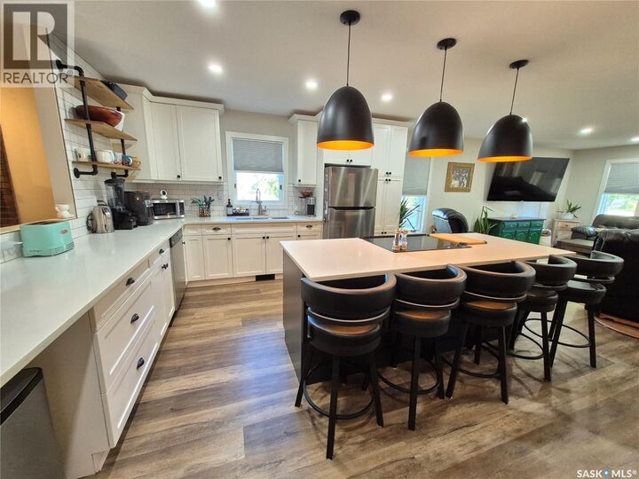 Property Photo: 502 Hunt Street SK S0C 2G0