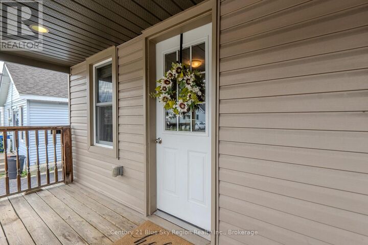 Property Photo: 459 King Street West ON P1B 6A1
