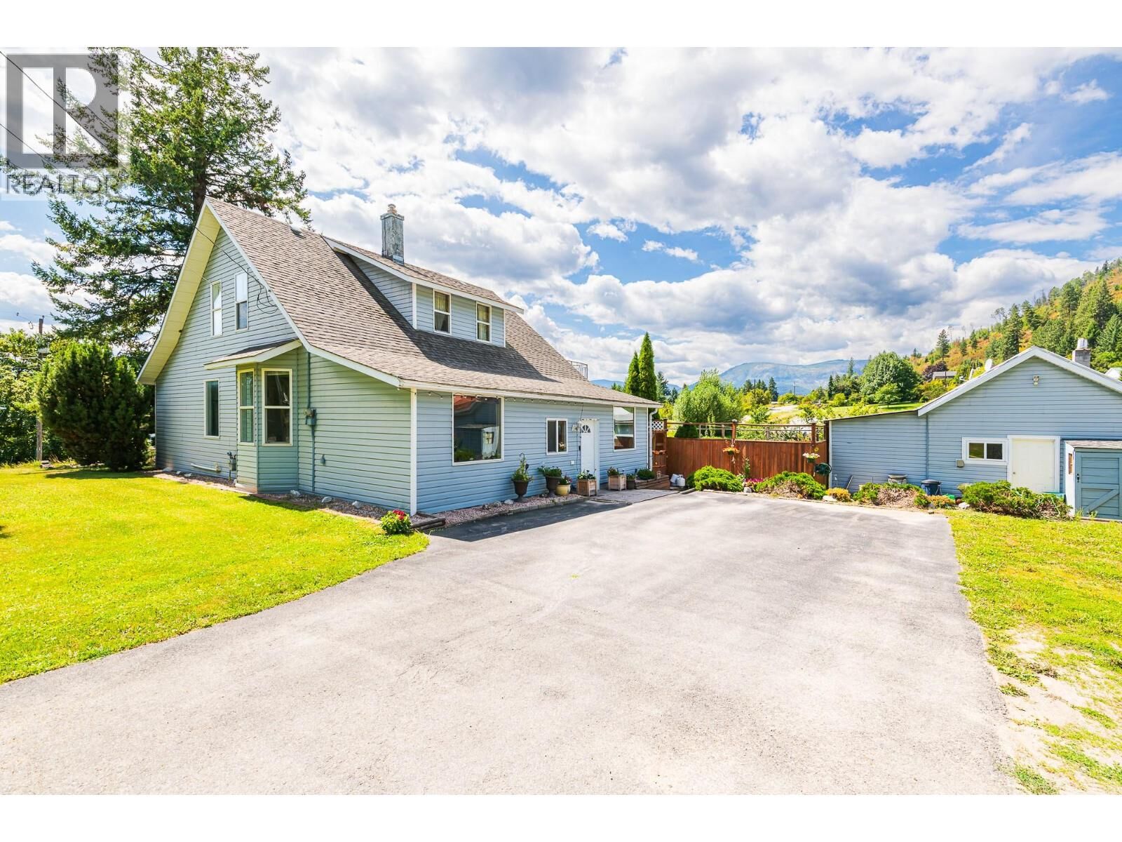 Property Photo: 5315 Cory Road BC V0B 2N1