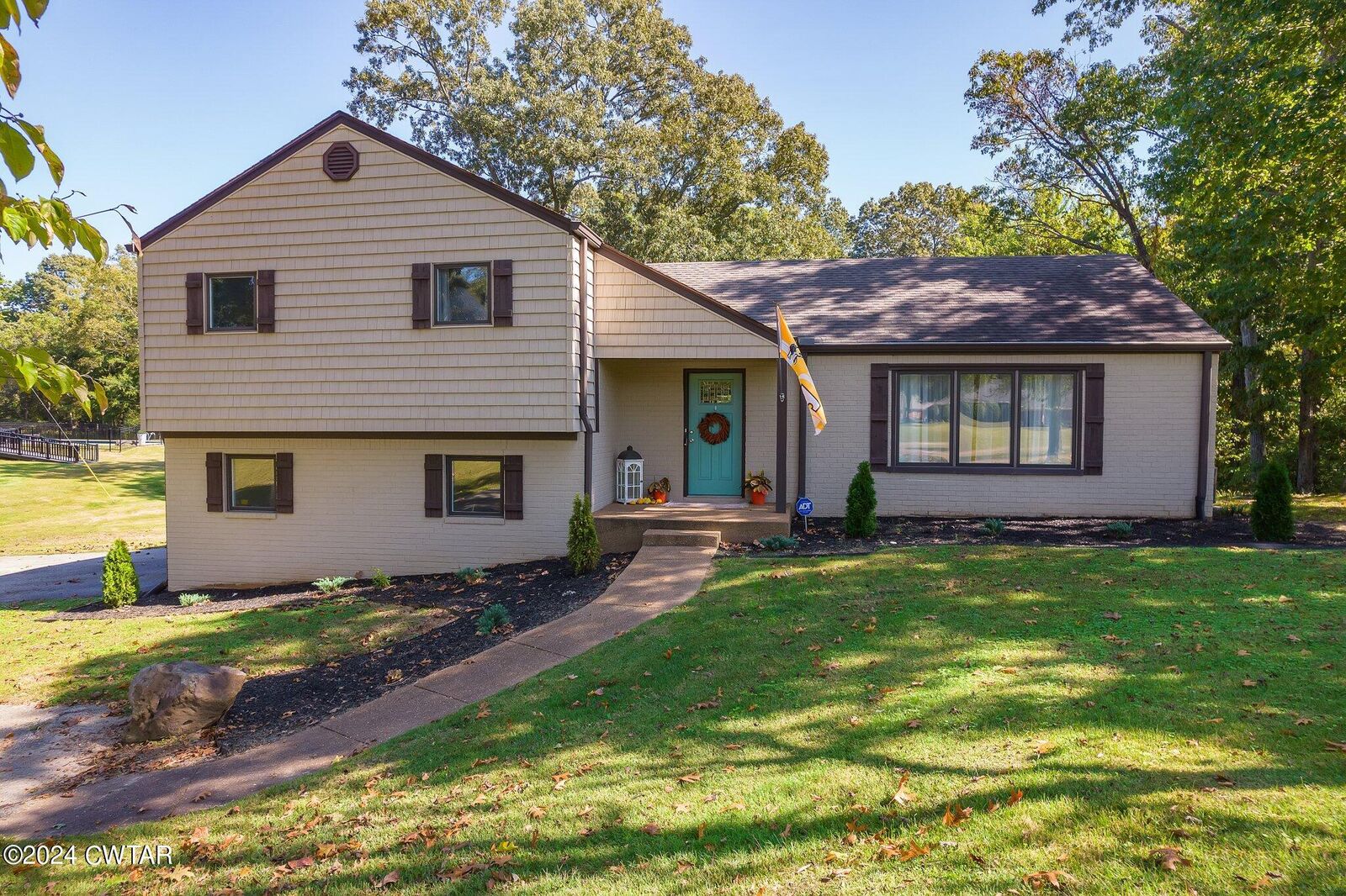 Property Photo: 10100 S 1st Street TN 38358