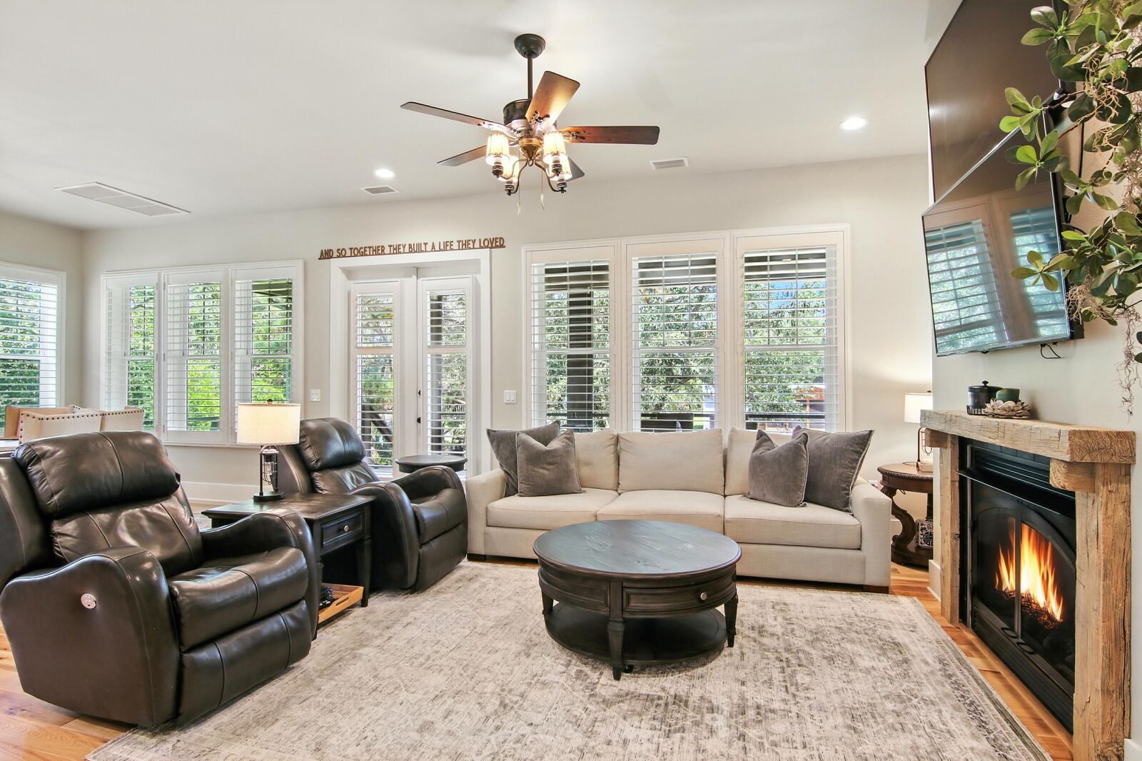 Property Photo:  400 Pitts Bayshore Drive  FL 32439 