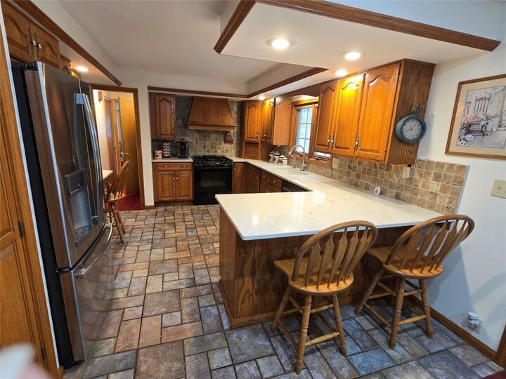 Property Photo: 211 Fairway Drive PA 16412