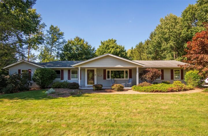 3840 Chapel Hill Drive  Erie PA 16506 photo