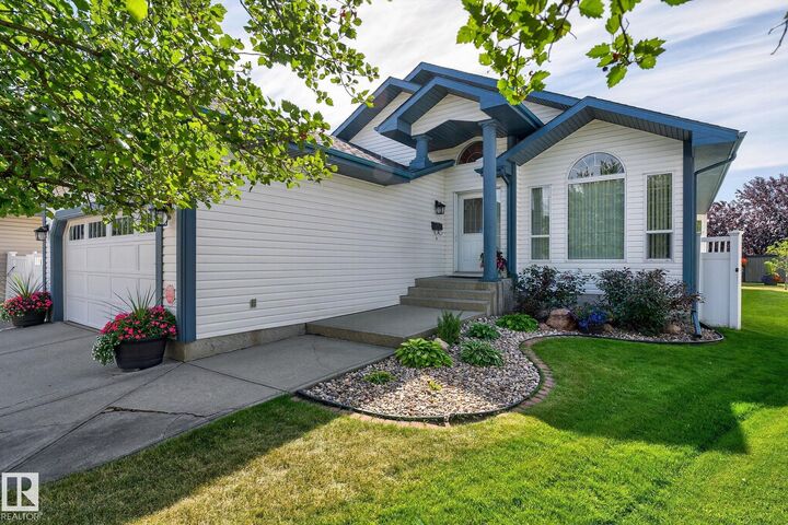 16222 84 Street NW  Edmonton AB T5Z 3N8 photo