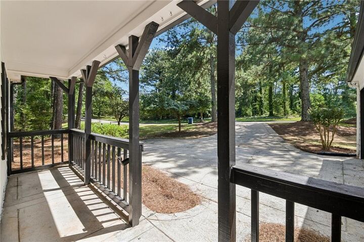 Property Photo: 110 Woodcrest Way GA 30253