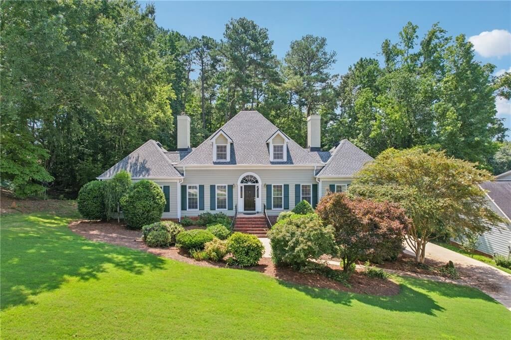 Property Photo: 9532 Clear Lake Court GA 30135