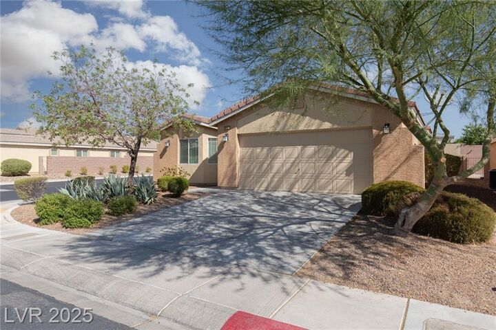 Property Photo: 7852 Whitlocks Mill Avenue NV 89147