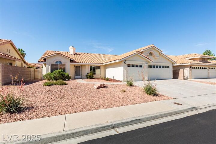 Property Photo: 1744 Knotty Pine Lane NV 89123