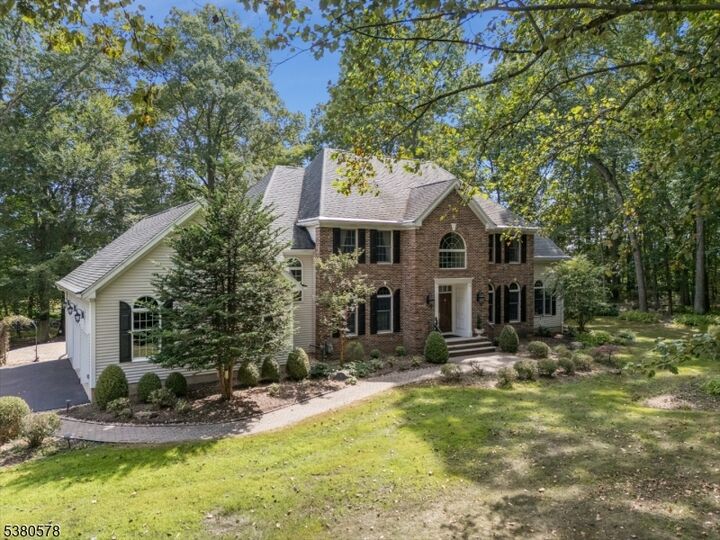 Property Photo: 5 Wood Hollow Dr NJ 08867