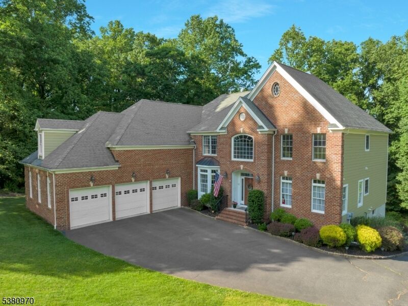 Property Photo: 4 Gideon Ct NJ 08822