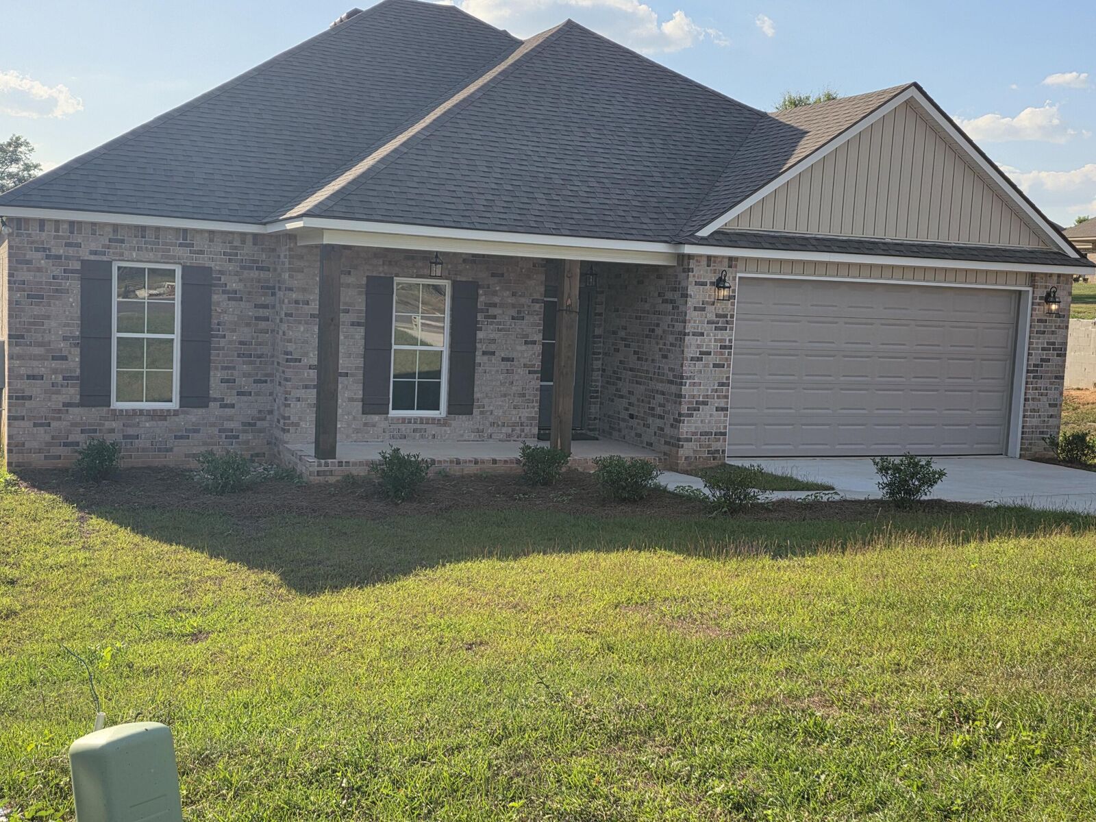 Property Photo:  14 Harvard Oak  MS 39402 