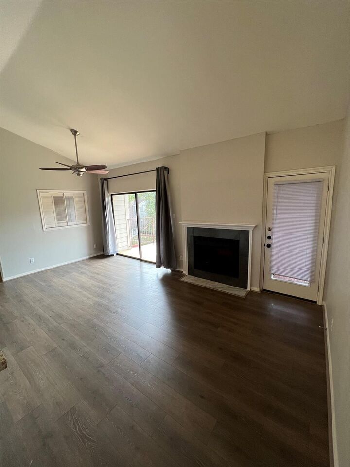 Property Photo: 3500 Tangle Brush Drive 149 TX 77381