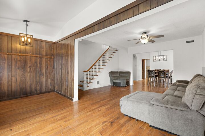 Property Photo:  43 West 43rd St  NJ 07002-3007 