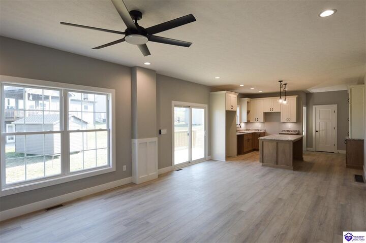 Property Photo: 37 D Wayne Circle KY 42701