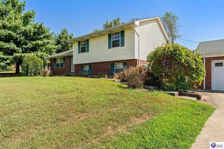 Property Photo:  106 Troy Court  KY 40175 