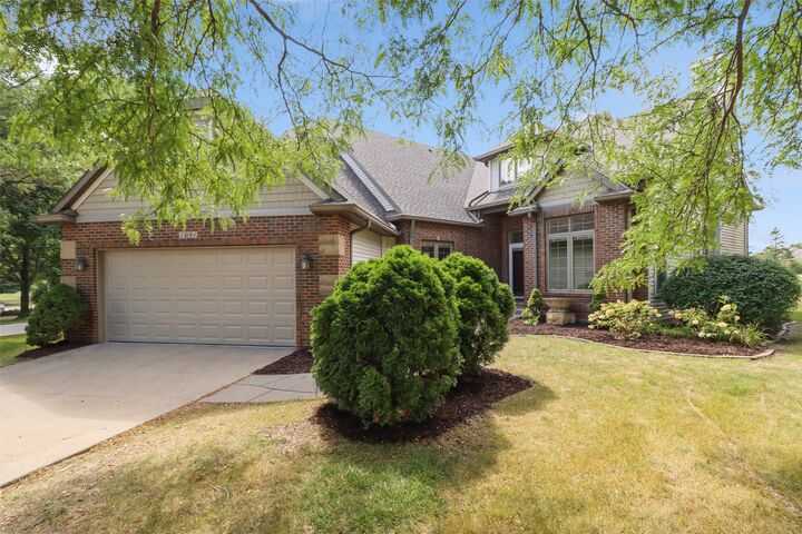 1051 Glen Oaks Drive  West Des Moines IA 50266 photo