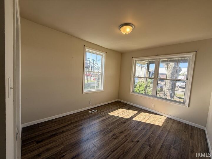 Property Photo: 211 E Division IN 47601
