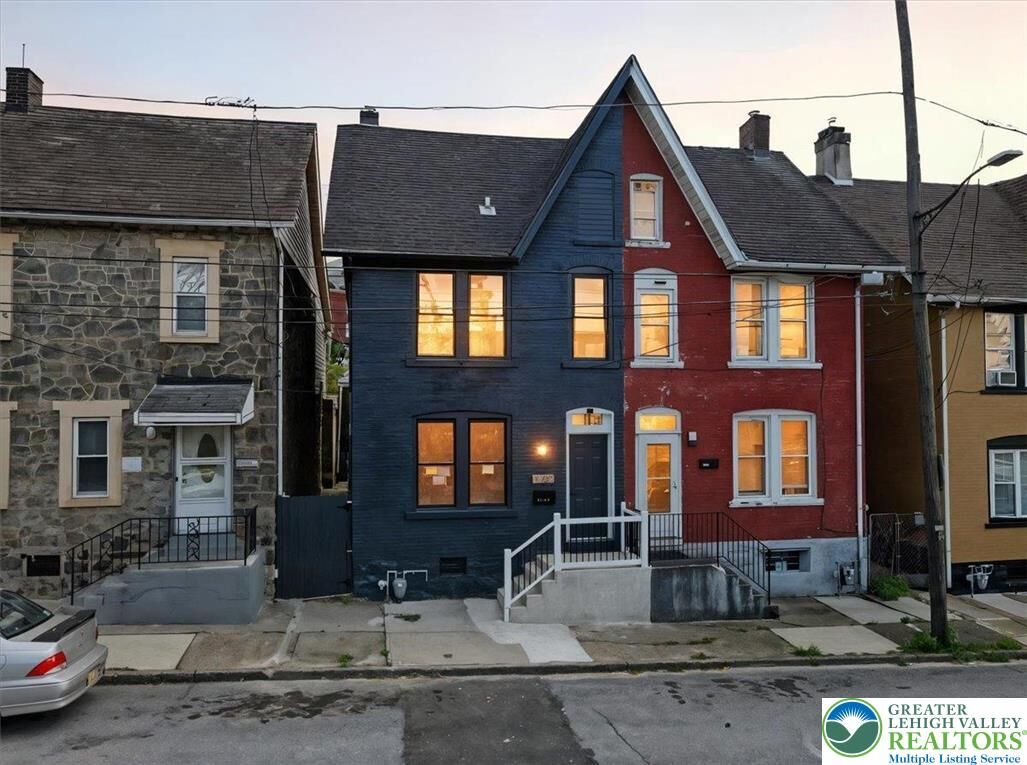 Property Photo: 1008 E 3rd Street PA 18015