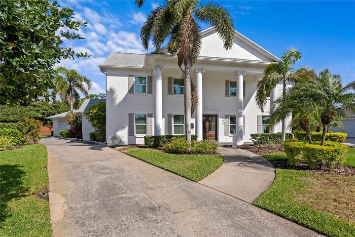 Property Photo: 4935 W Bay Way Place FL 33629