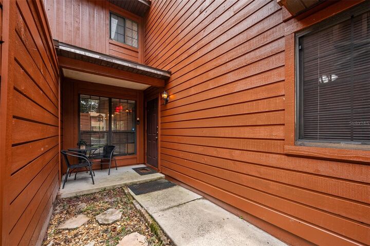 Property Photo: 921 SW 57th Drive FL 32607