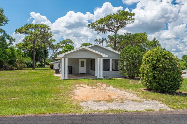 Property Photo:  10 Pine Street  FL 33827 