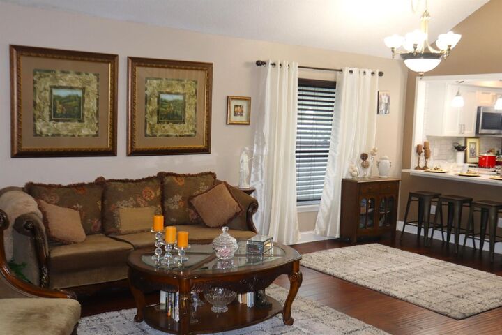 Property Photo:  5410 Old Oak Tree Dr  FL 32808 