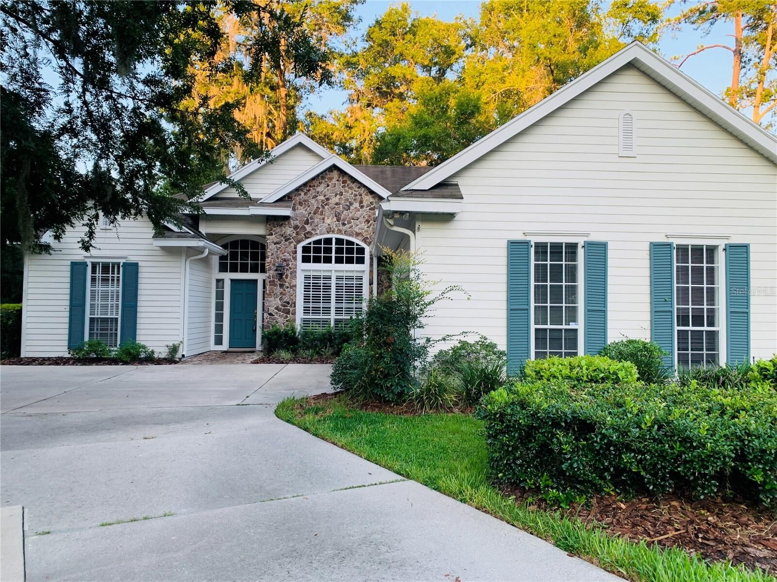 Property Photo:  4058 SW 97th Drive  FL 32608 