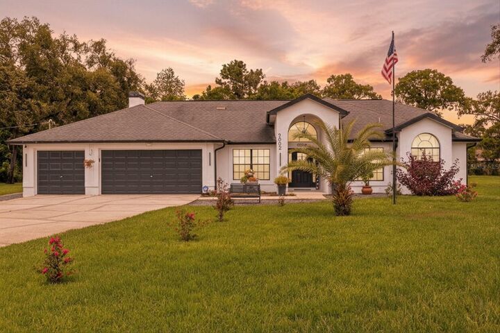 Property Photo:  2002 Maximilian Avenue  FL 34609