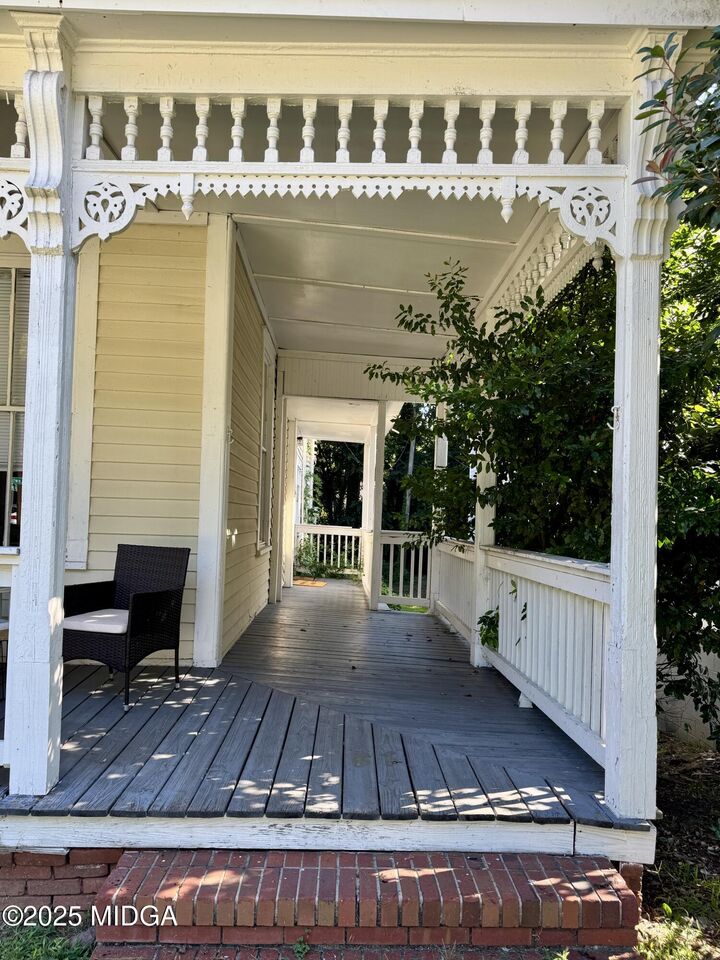 Property Photo: 1687 Lawton Avenue GA 31201