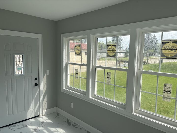 Property Photo: 2402 Eaton Ln WI 53404