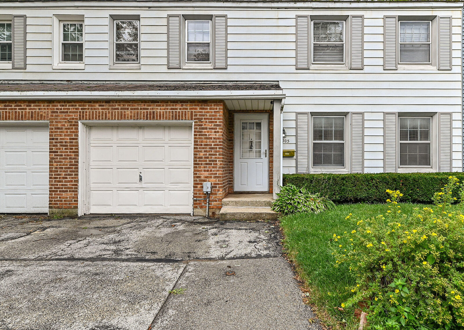 Property Photo: 5905 Dendron Ln WI 53129