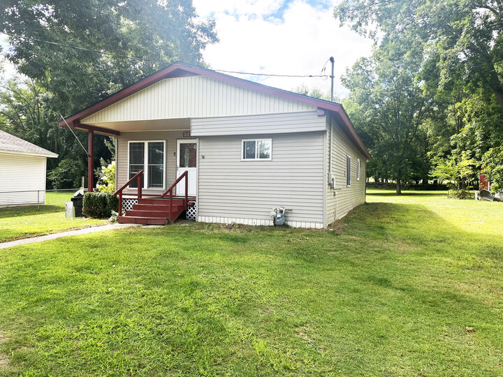 Property Photo:  3310 Dumont Lake Drive  MI 49010 