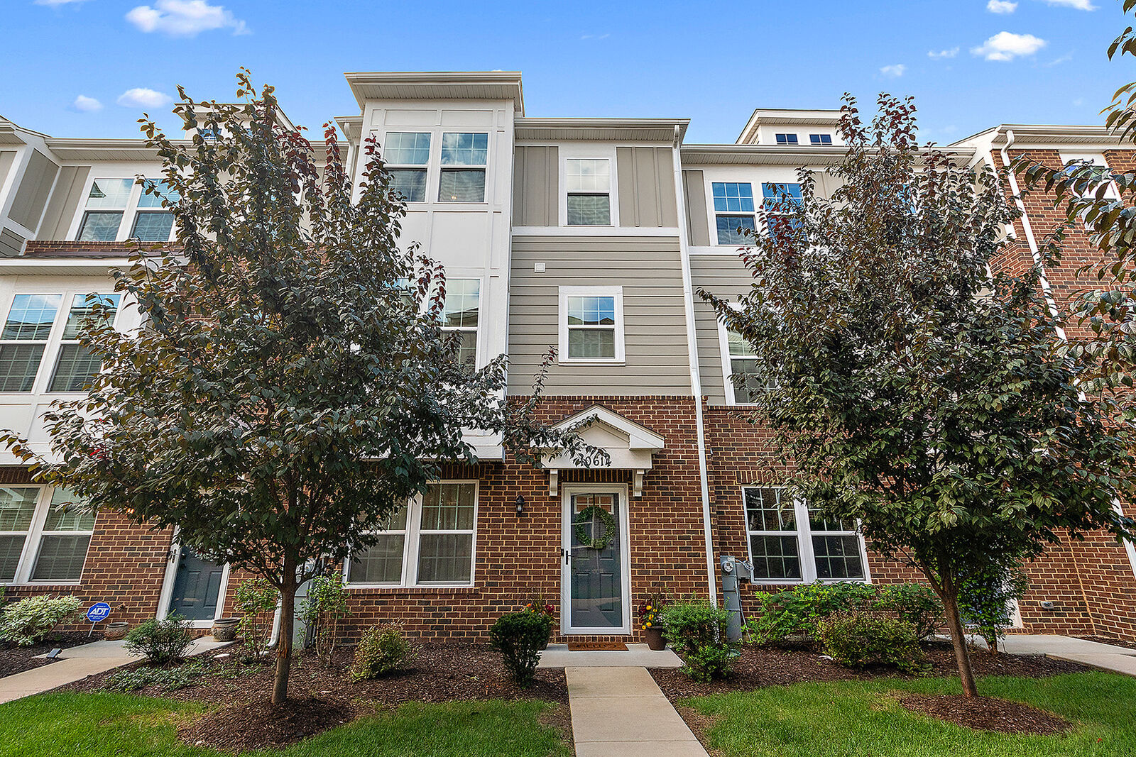Property Photo: 10614 Owain Way IL 60467