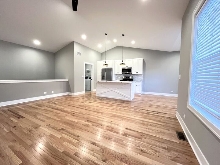 Property Photo: 970 Partridge Circle IL 60152